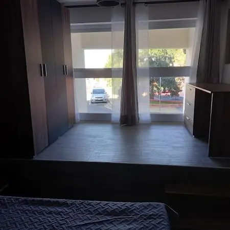 아파트 Brand New 1 Bedroom Flat *