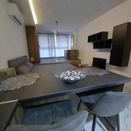 Cosy 1 Bedroom Flat Gudja