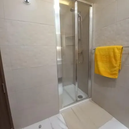 Apartmán Brand New 1 Bedroom Flat *